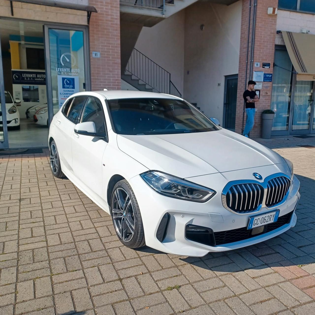 76558KM BMW SERIE 1 1.5 MSPORT AUTOM PERFETTO