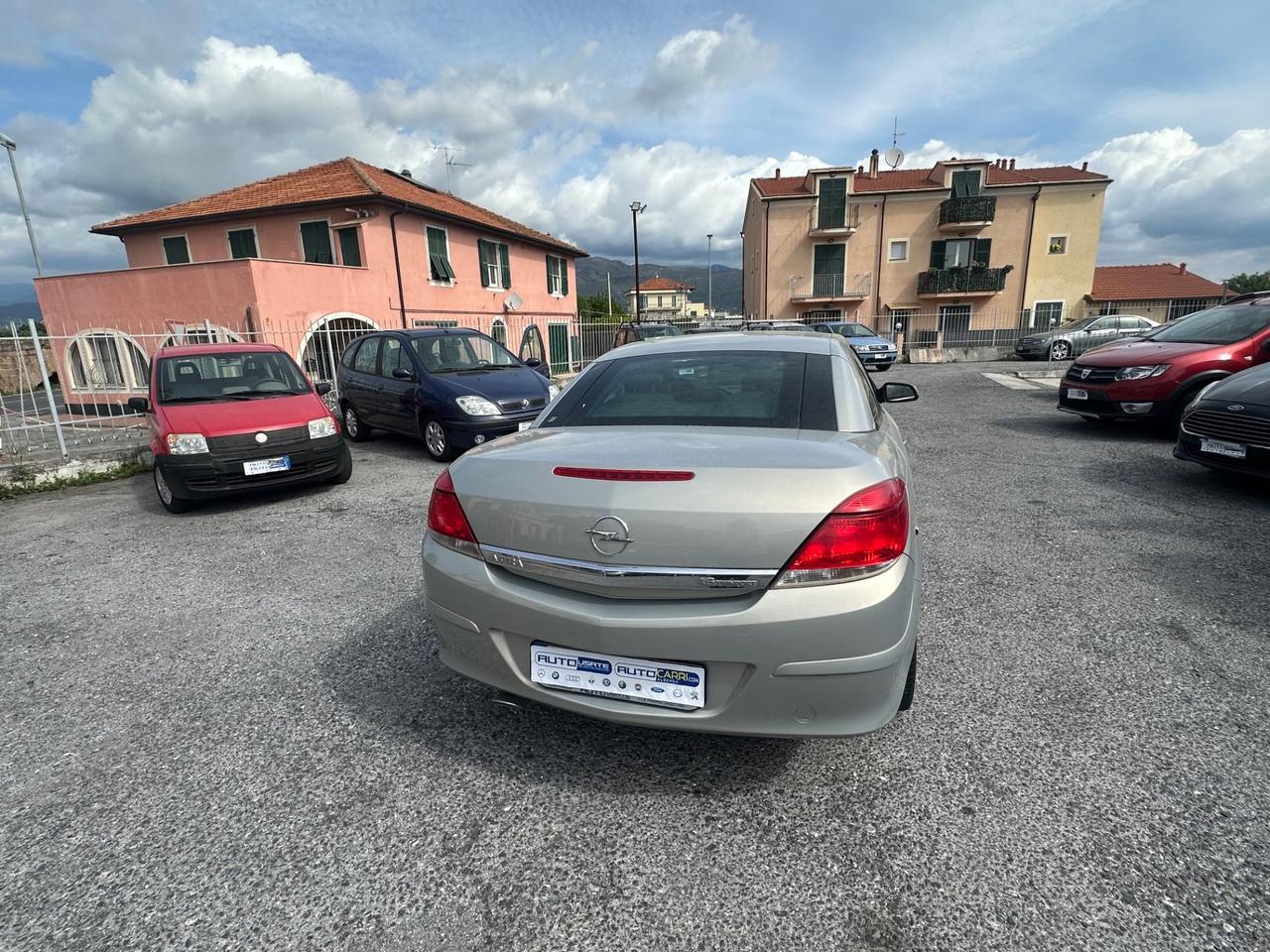 Opel Astra TwinTop 1.6 16V Twinport Enjoy