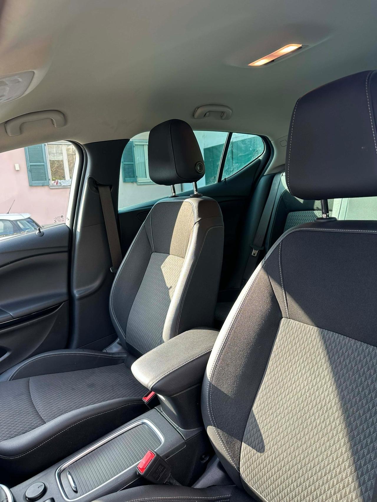 Opel ASTRA PREMIUM KMCERT GARANZ UNICOPR