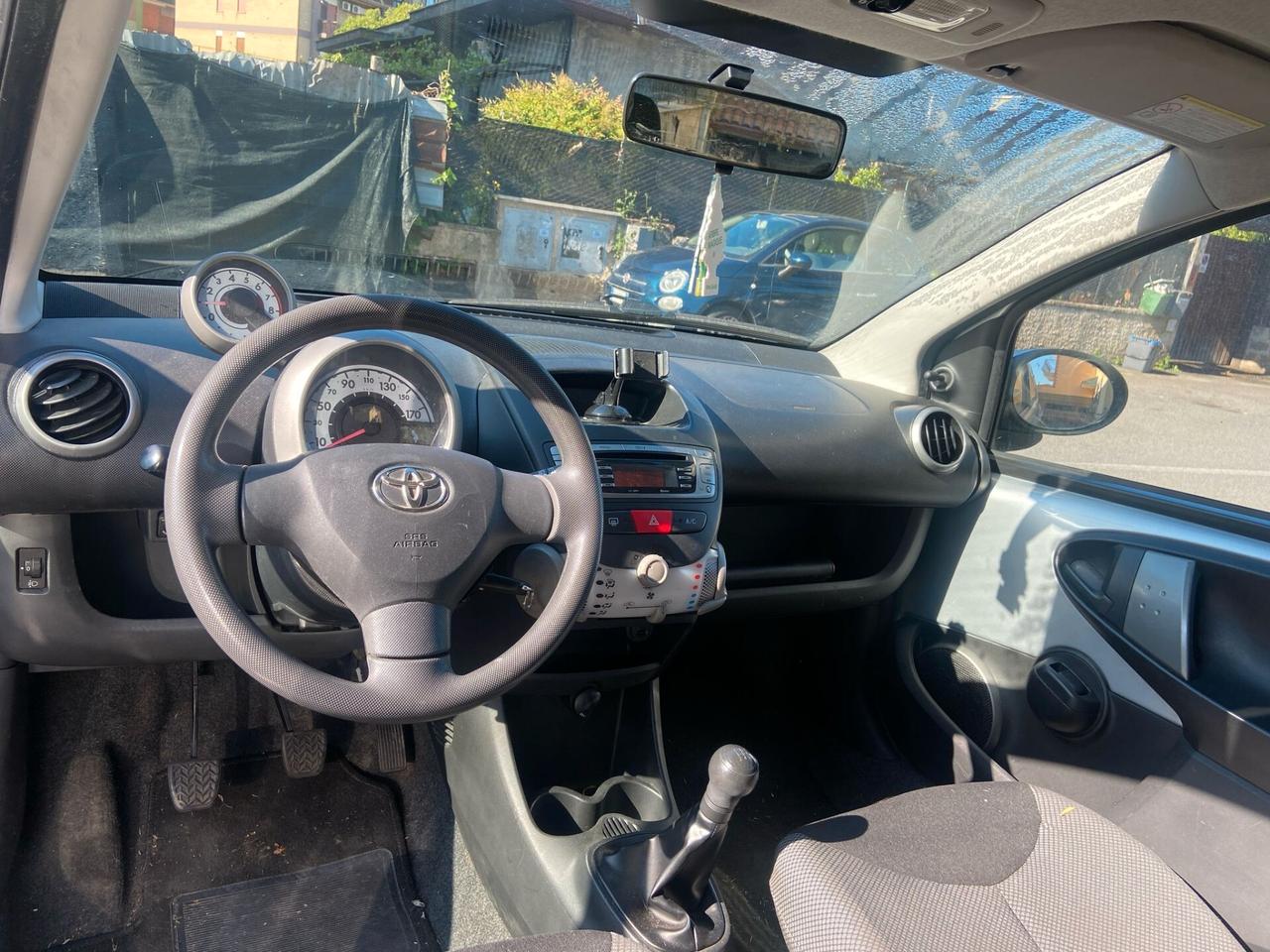 Toyota Aygo 1.0 12V VVT-i 5 porte Orange Connect MMT
