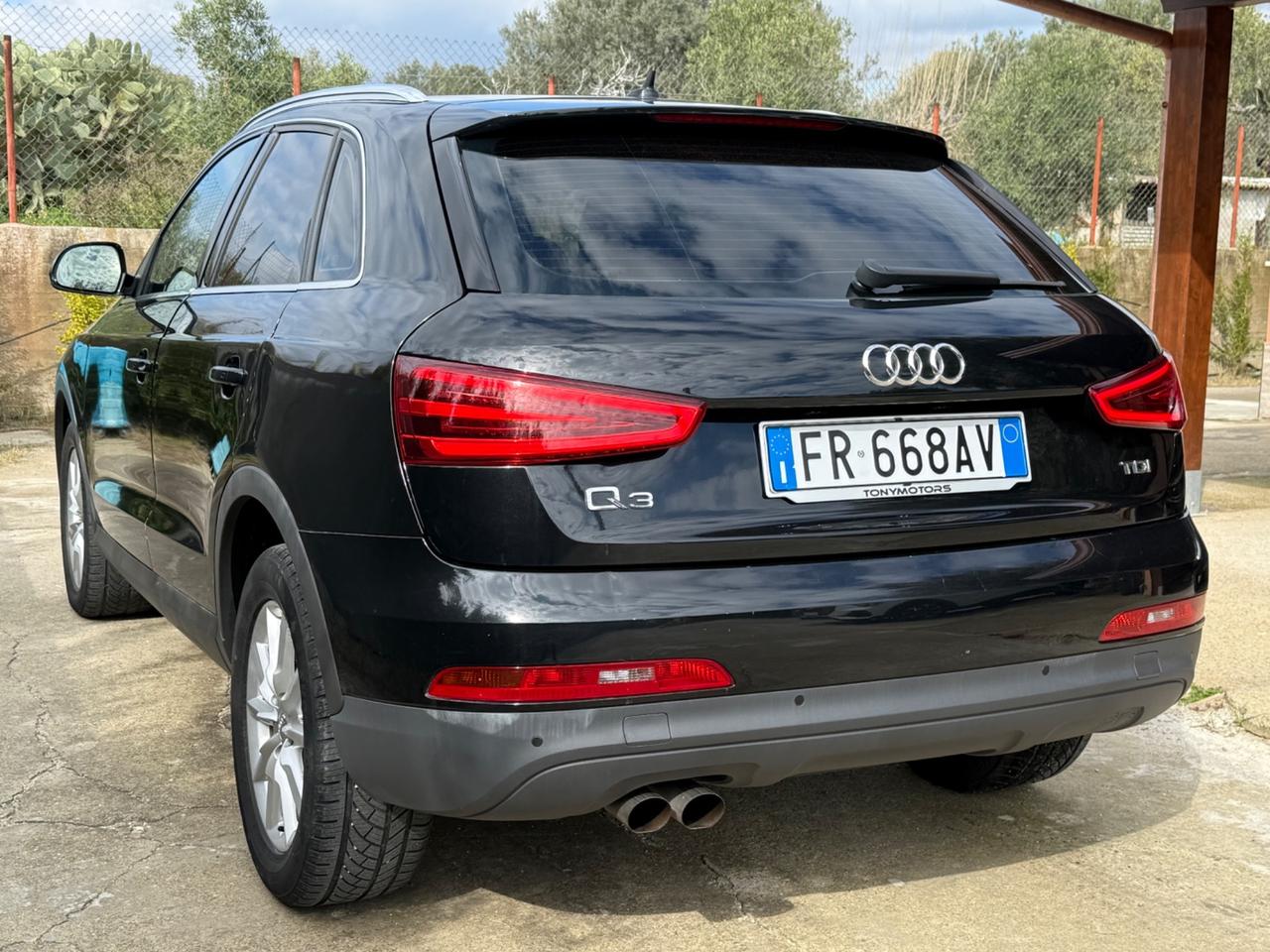 Audi Q3 BUSINESS