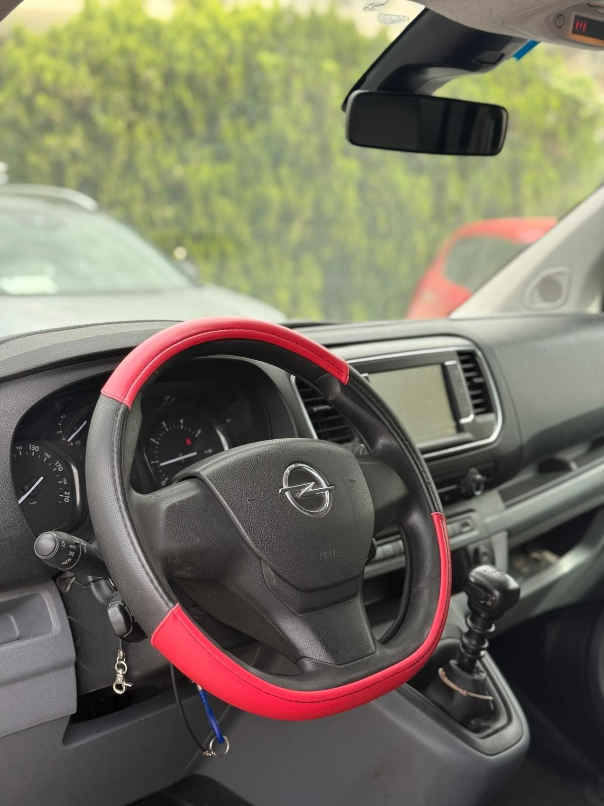 Opel Vivaro 2.0 Diesel 3 posti passo lungo