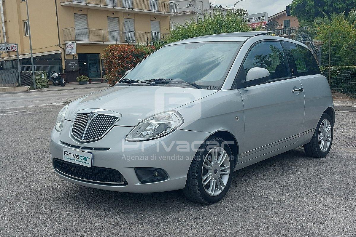 LANCIA Ypsilon 1.2 69 CV Platino