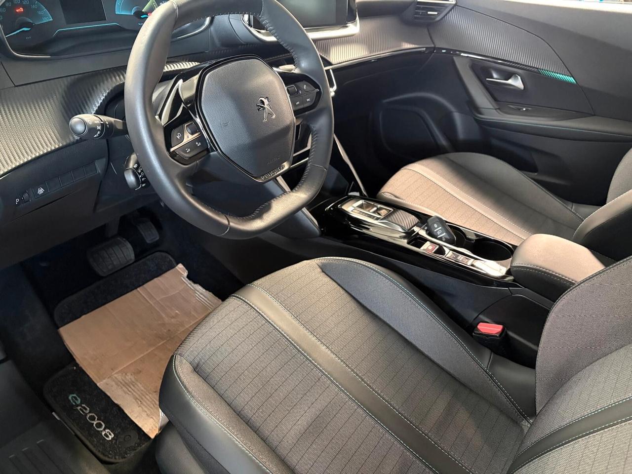 Peugeot 2008 ALLURE motore elettrico SPOTICAR