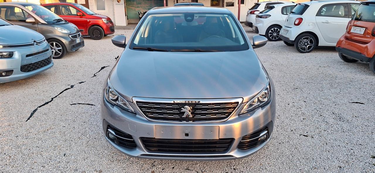 Peugeot 308 1.2 e THP Allure