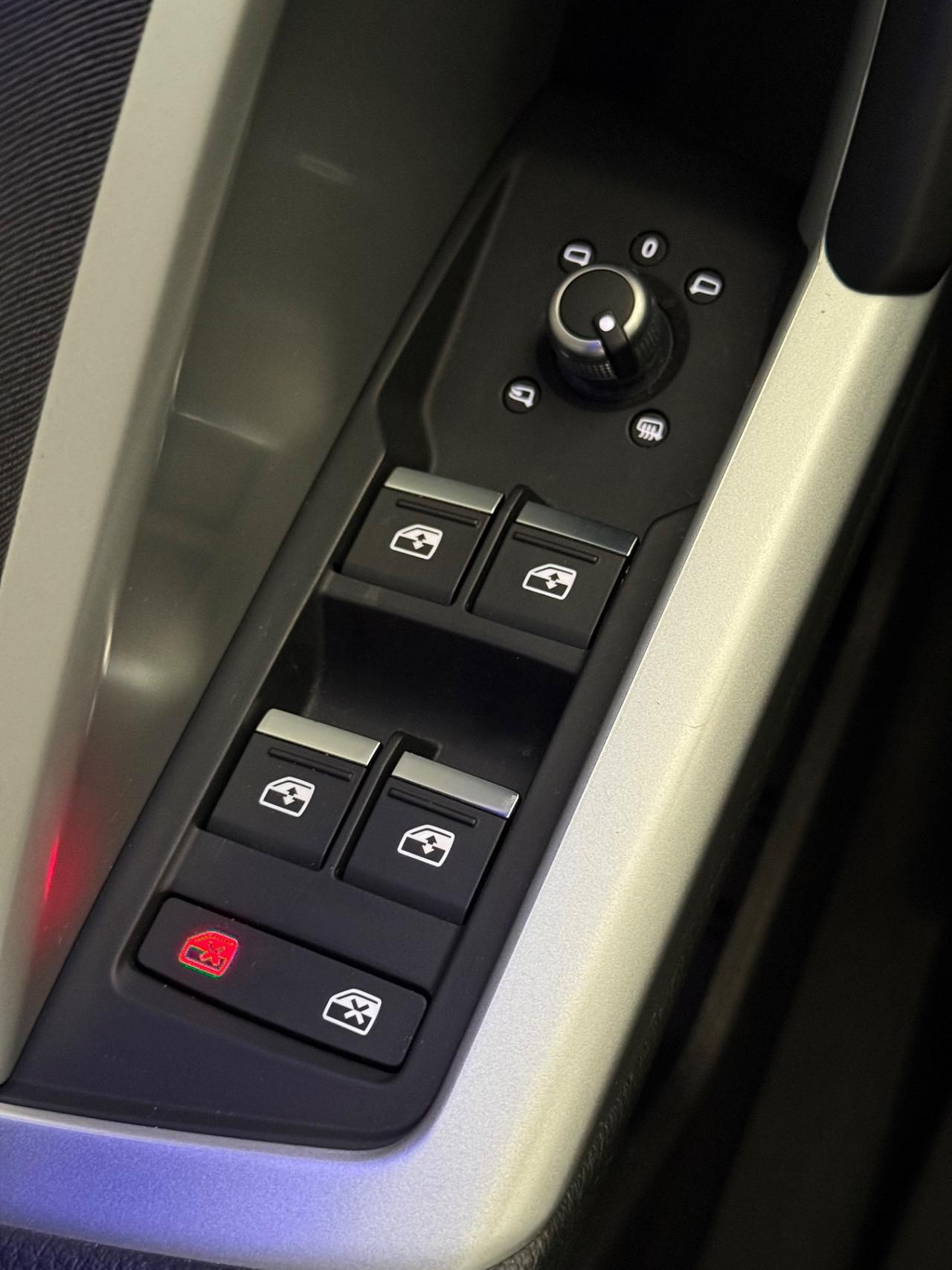 Audi Q3 35 2.0 Tdi 150CV S line TETTO/TELECAM
