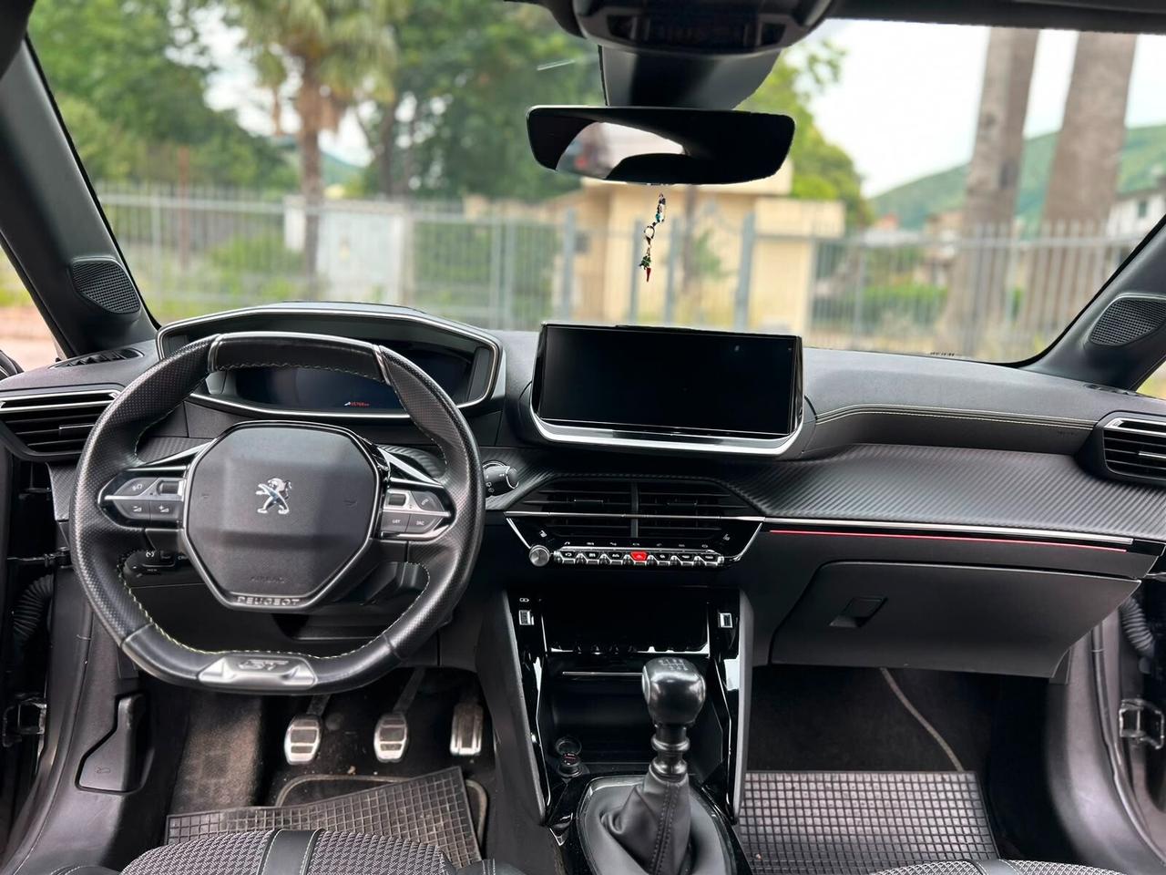 Peugeot 208 GT