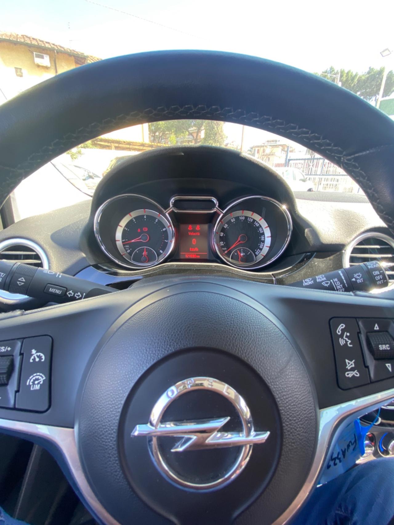 Opel Adam 1.4 87 CV GPL Tech Slam