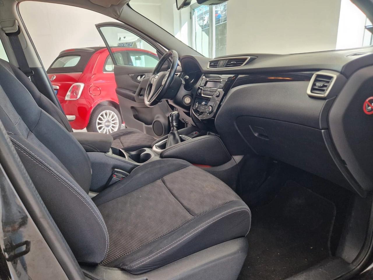 Nissan Qashqai 1.5 dCi Acenta Premium