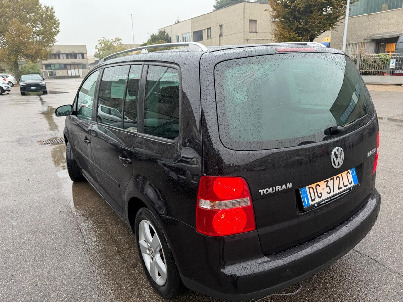 VW Touran 2.0 TDI 5-POSTI 6-MRCE FAMIGLIARE