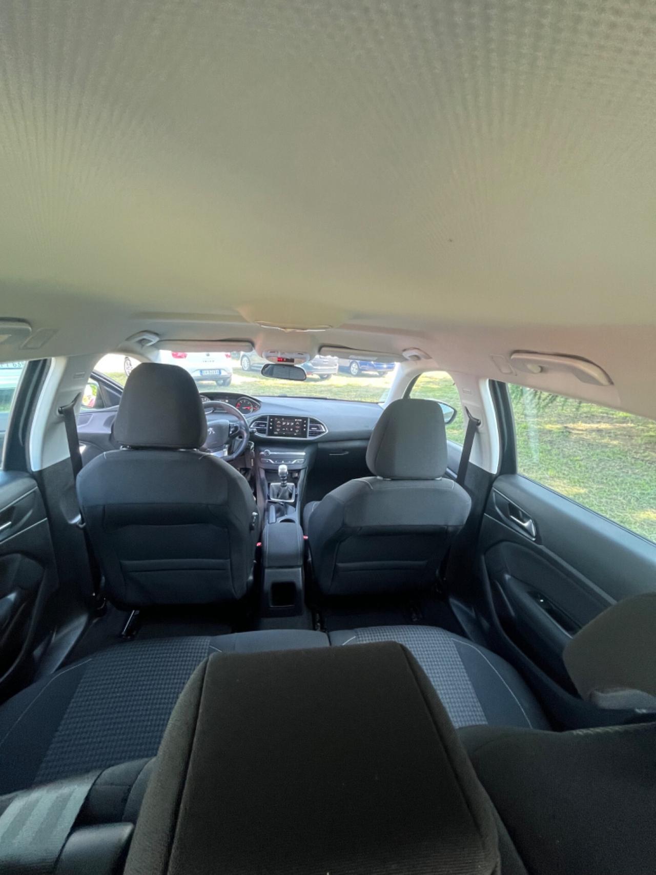 Peugeot 308 BlueHDi 100 S&S Active