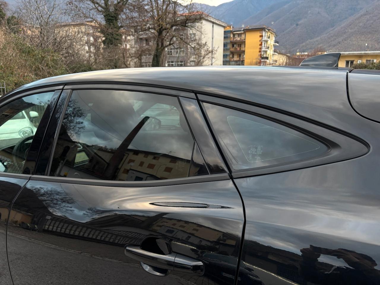 Jaguar E-Pace 2.0D 150 CV AWD R-Dynamic TOTAL BLACK