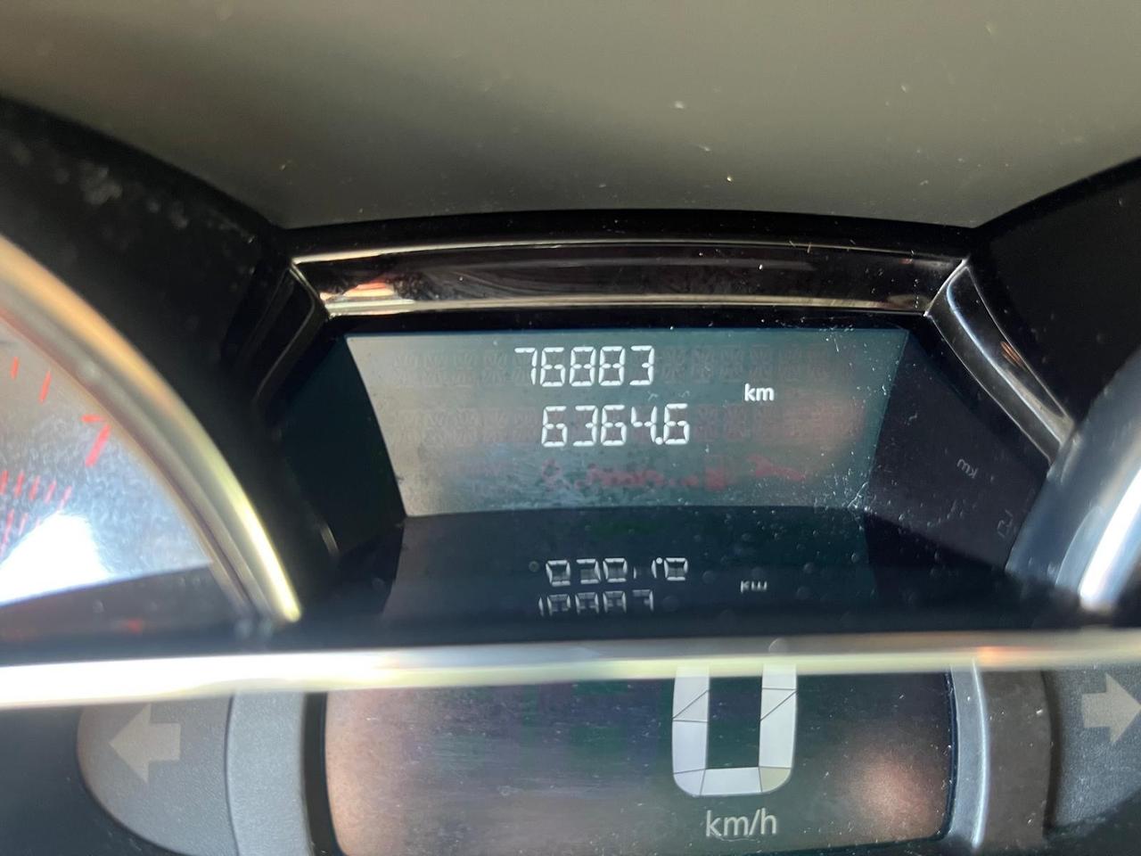 Renault clio 5P-900 tce-full-km 75000-2017