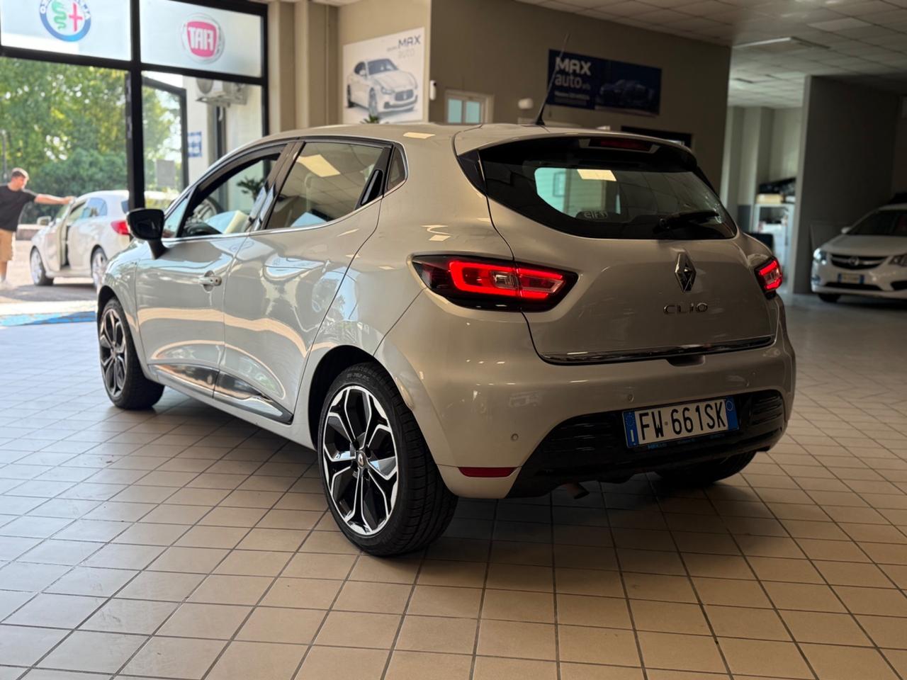 Renault Clio TCe 12V 90 CV GPL 5 porte Moschino Intens