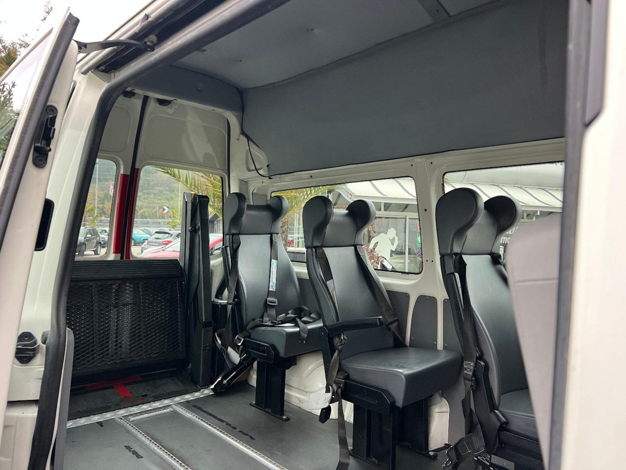 Volkswagen T4 Caravelle PL / TA 1.9 TDI TRASPORTO DISABILI