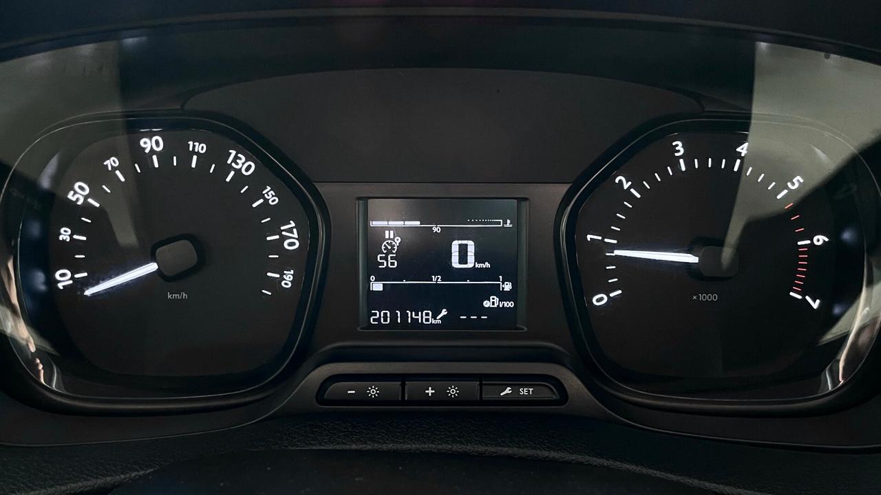 OPEL VIVARO 2.0 CABINATO ENJOY L3H1 PM 122 CV - NEOPATENTATI