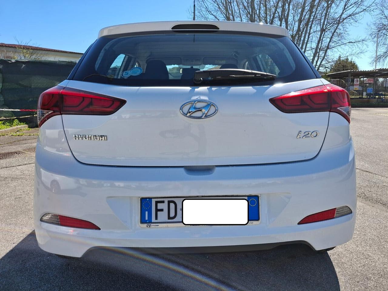 Hyundai i20 1.1 CRDi-*DIESEL EURO 6*NEOPATENTATI*
