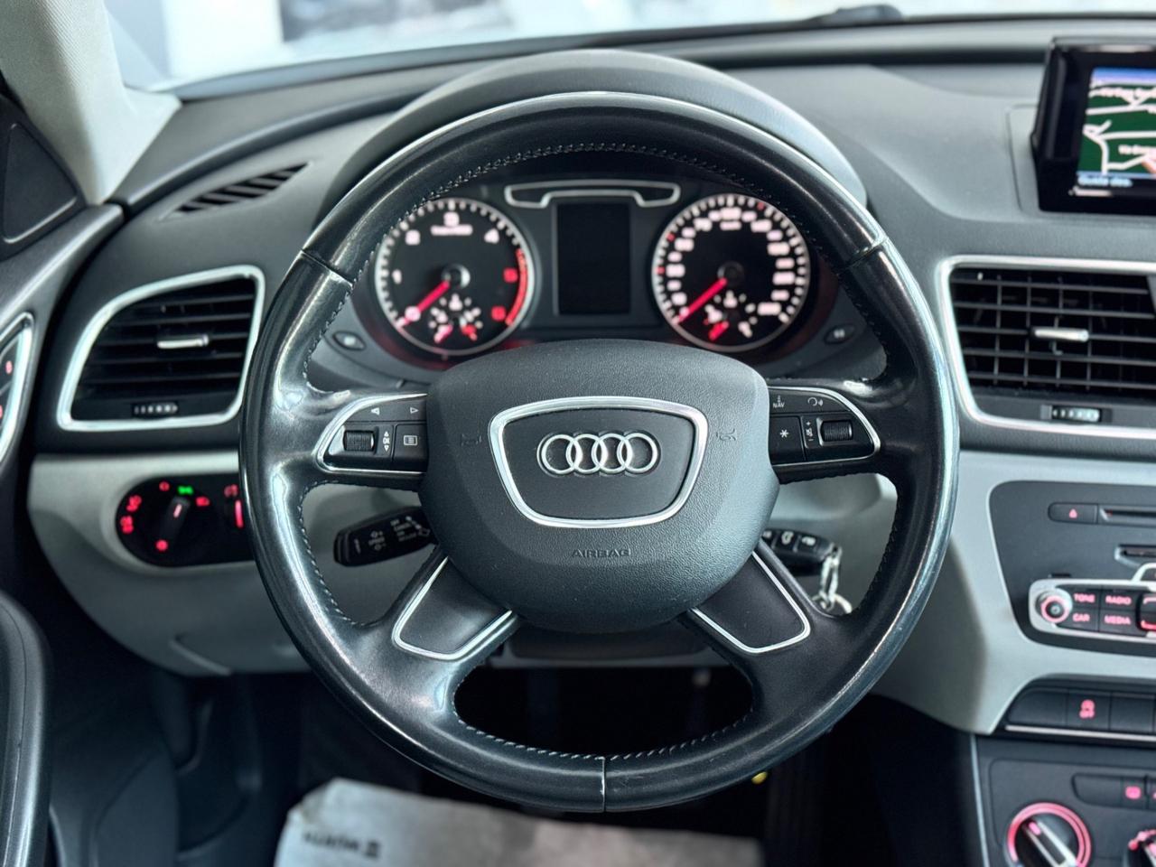 Audi Q3 2.0 TDI 140cv S-LINE LED NAVI 100.000km
