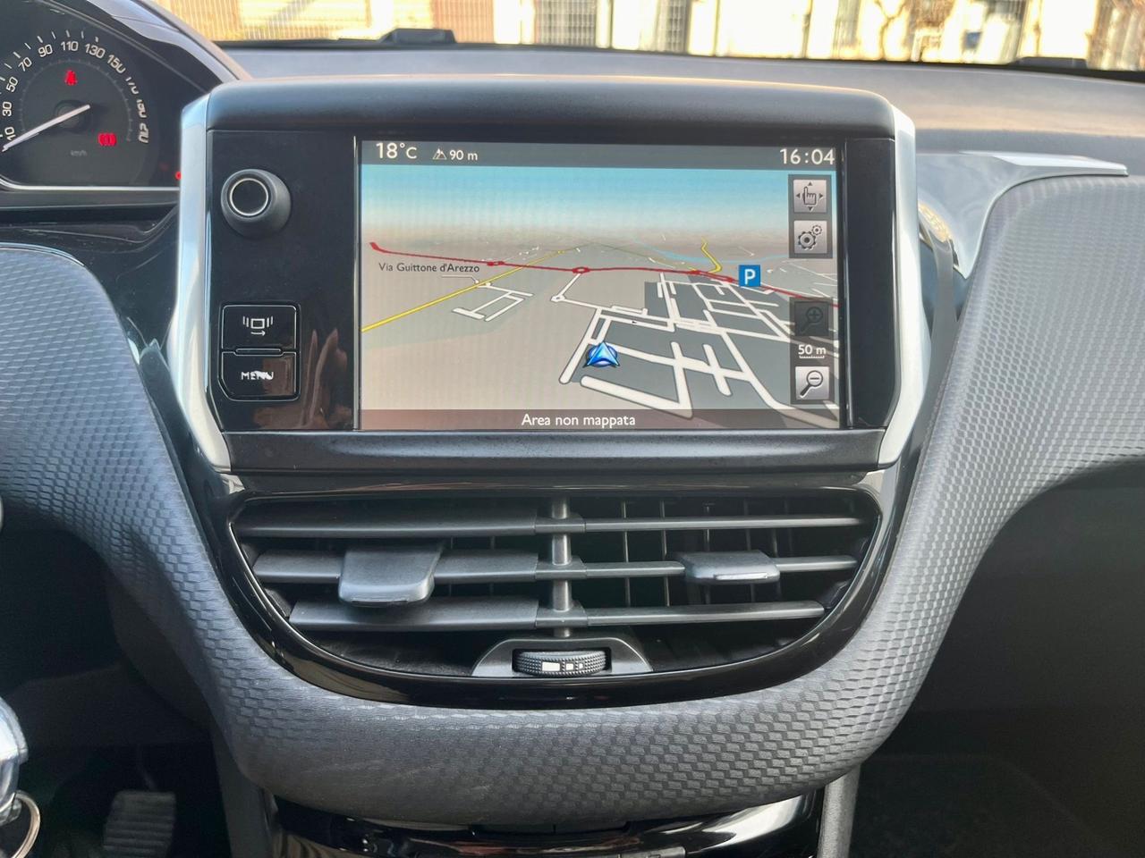 Peugeot 2008 1.6benz 2014 141.000km tagliandati