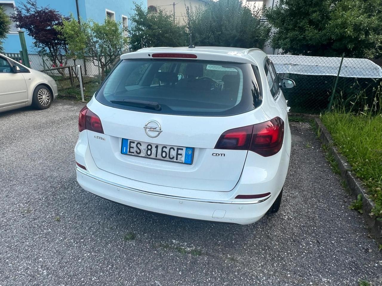 Opel Astra 1.7 CDTI 110CV Sports Tourer Cosmo