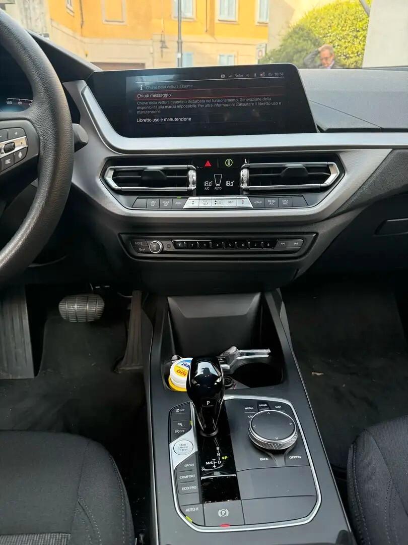 Bmw 118 118i 5p. Business Advantage