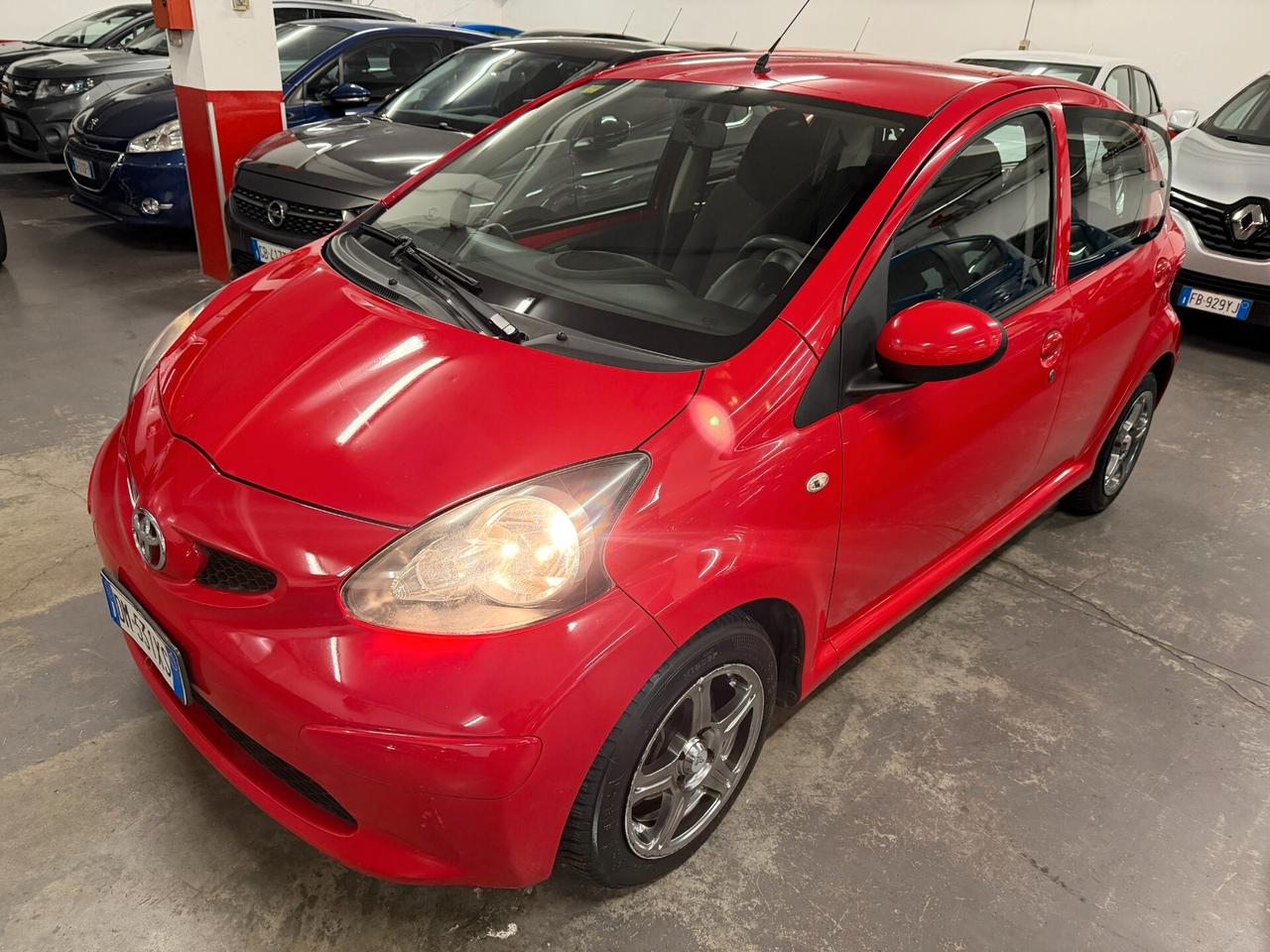 Toyota Aygo 1.0 12V VVT-i 5 porte Sol