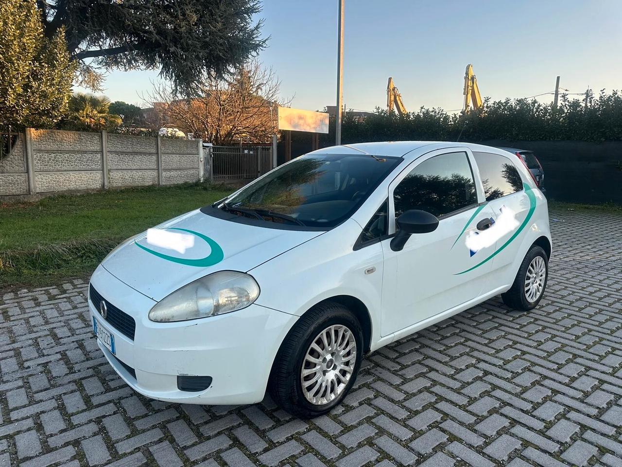 Fiat Grande Punto 1.3 MJT 75 3p.Van Actual 2pt
