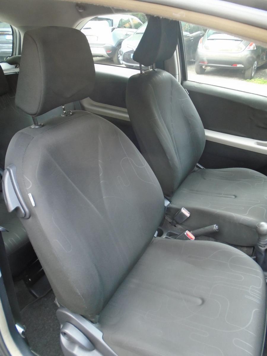 Yaris '2011 BENZ EURO 5B OK NEOPATENTATI