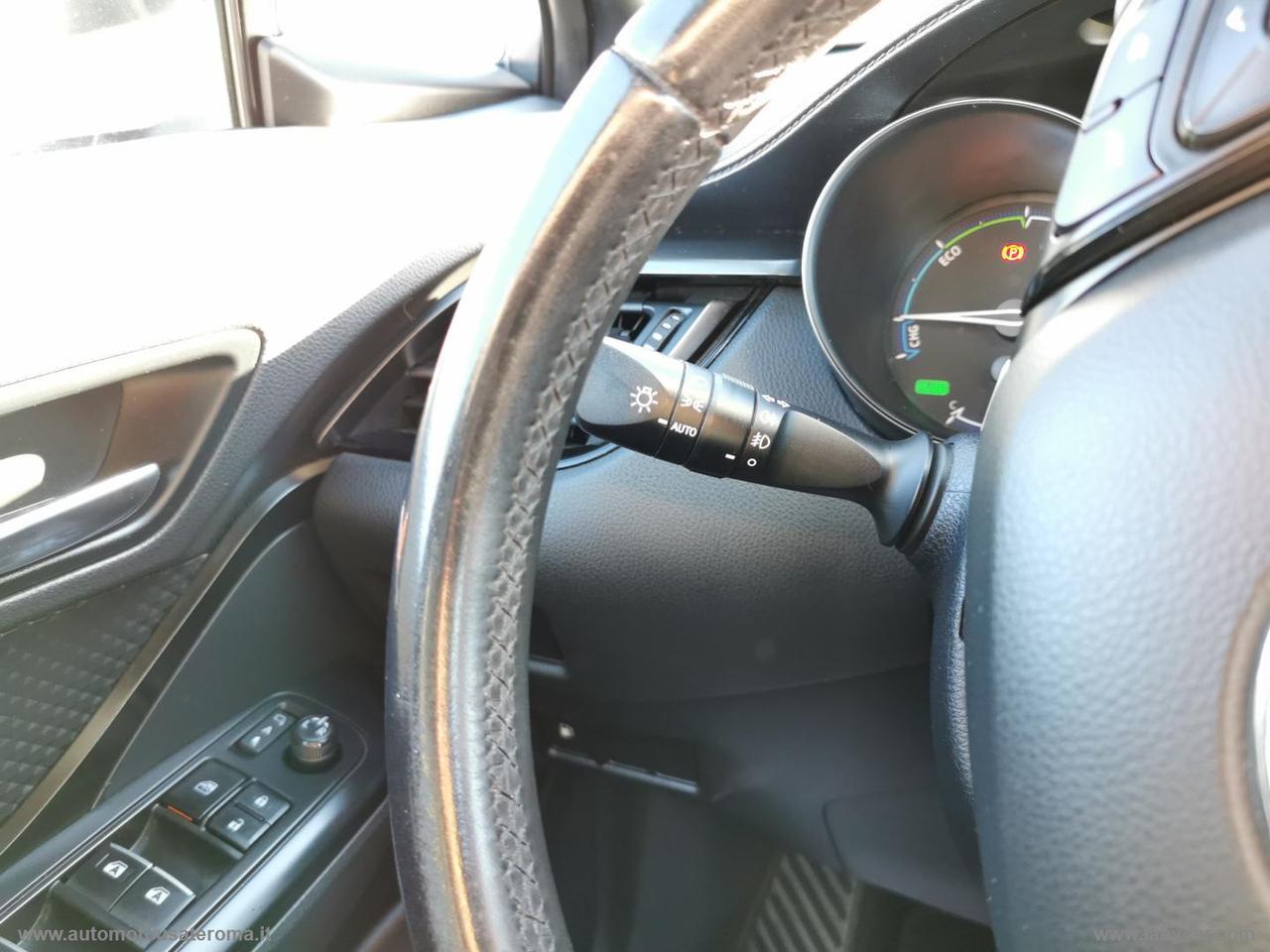 TOYOTA C-HR 1.8 Hybrid E-CVT Business RATE AUTO MOTO SCOOTER