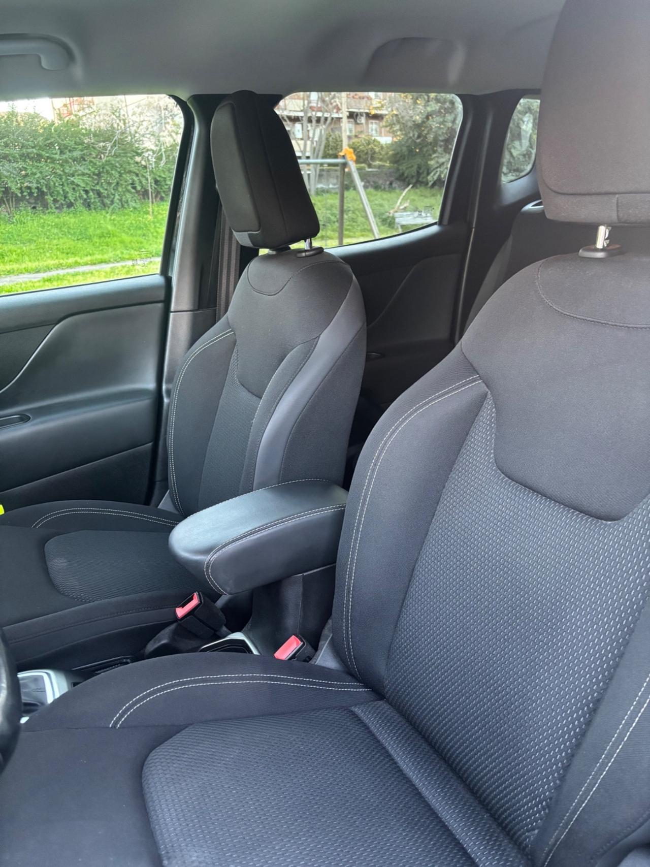 Jeep Renegade TOTAL BLACK 2020 FULL LED AUTOMATICA