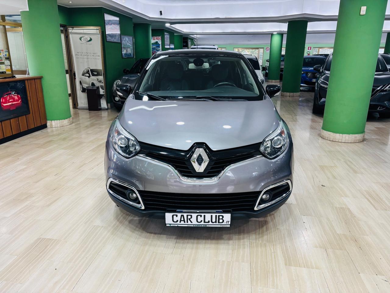 RENAULT Captur dCi 8V 90 CV EDC Initiale Paris