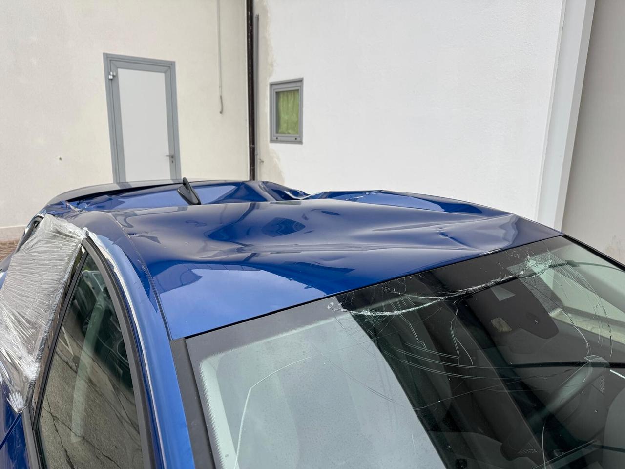 SEAT Leon 2.0 tdi 115cv RUN&DRIVE INCIDENTATA