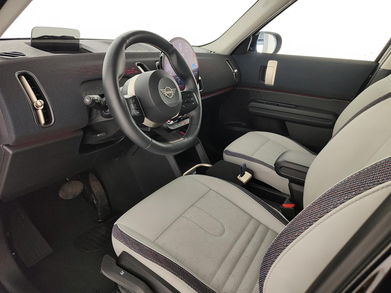 MINI Mini Countryman 2.0 48V D Classic auto