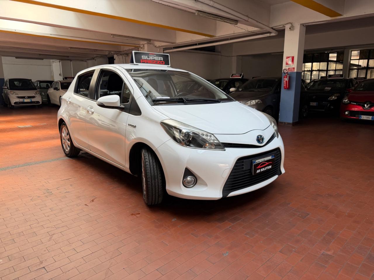 Toyota Yaris 1.5 Hybrid Neopatentati Euro 5