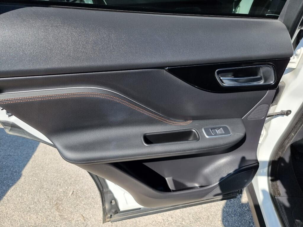 Jaguar F-Pace 2.0 D 180CV CON GARANZIA