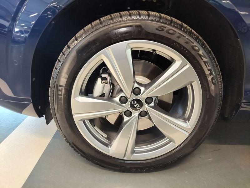 Audi Q3 Q3 2.0 tdi Business 150cv s-tronic