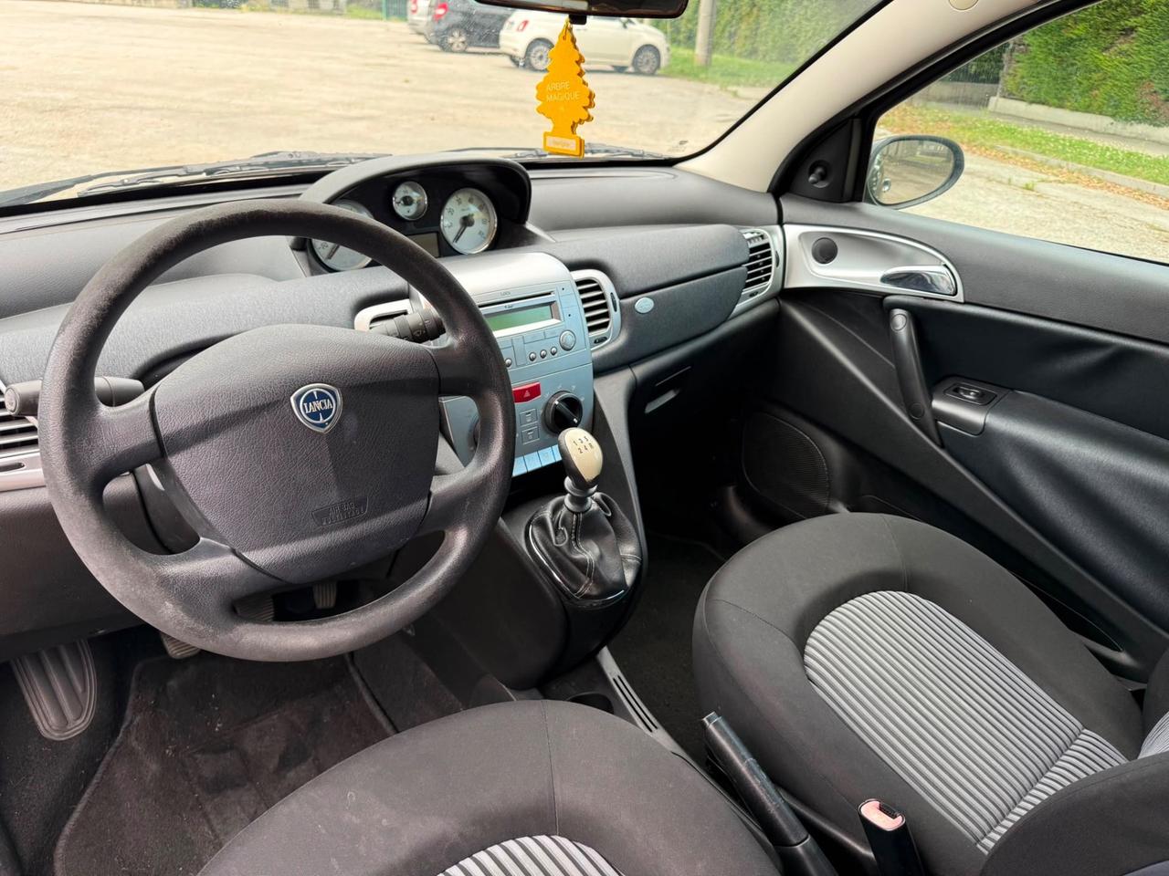 Lancia Ypsilon 1.2 Argento