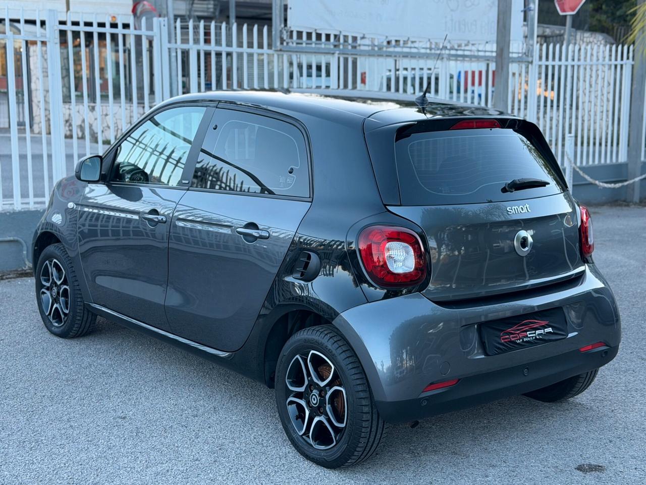 Smart ForFour 90 0.9 Turbo twinamic Passion LED