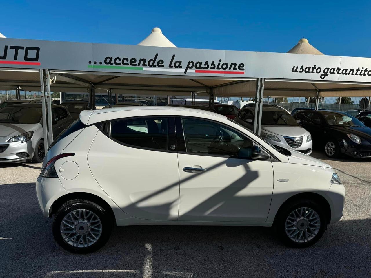 LANCIA YPSILON TERZA SERIE 0.9TWIN AIR 85CV BENZ/METANO