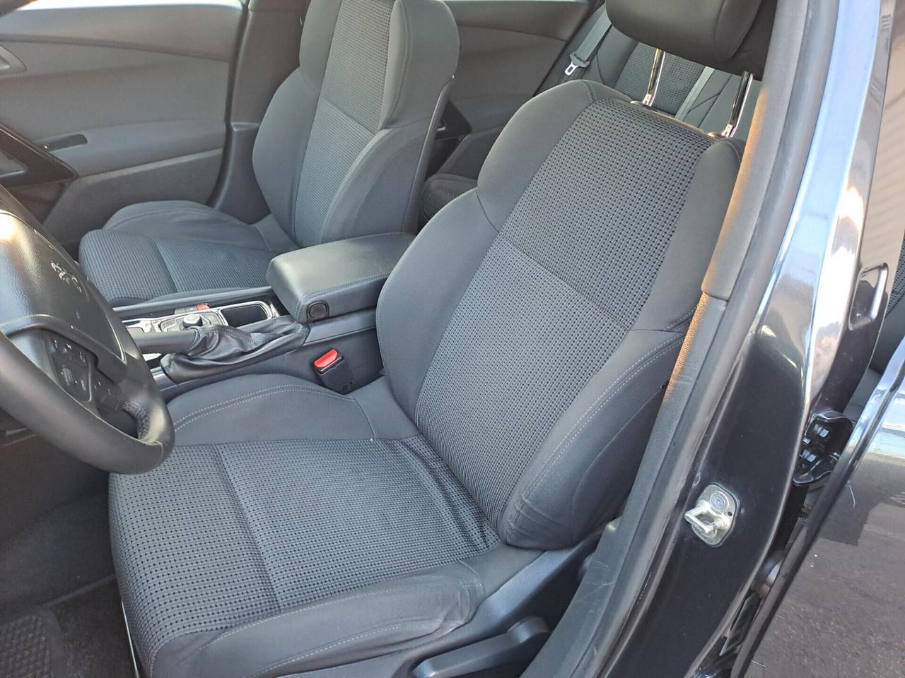 Peugeot 508 1.6 e-HDi 112CV cambio automatico e f1 S&S SW Ciel Business