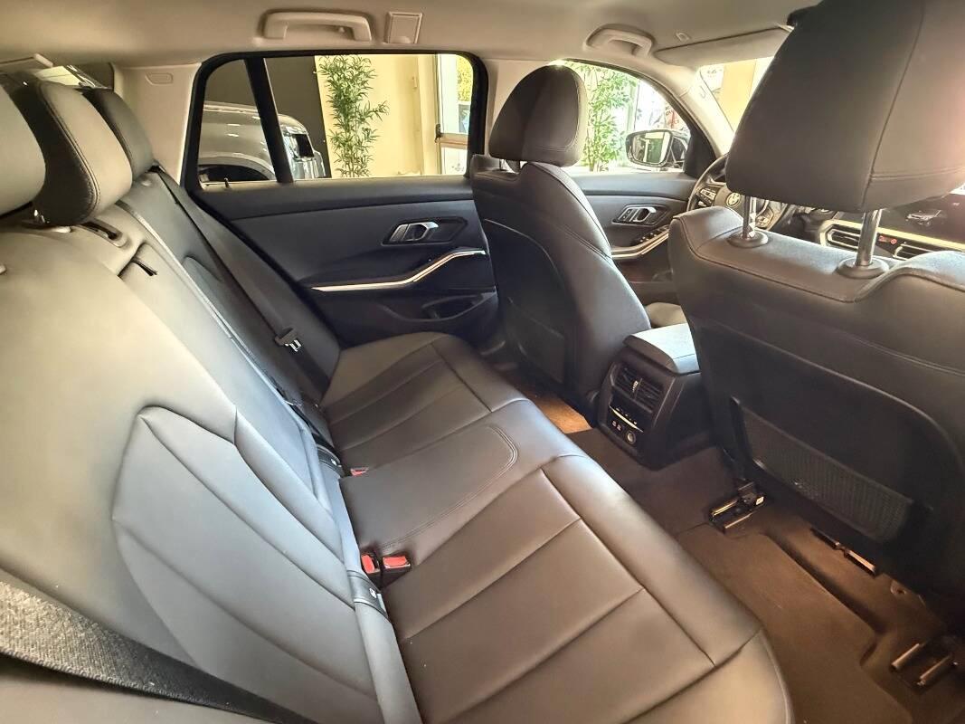 BMW Serie 3 Touring 318d Luxury auto