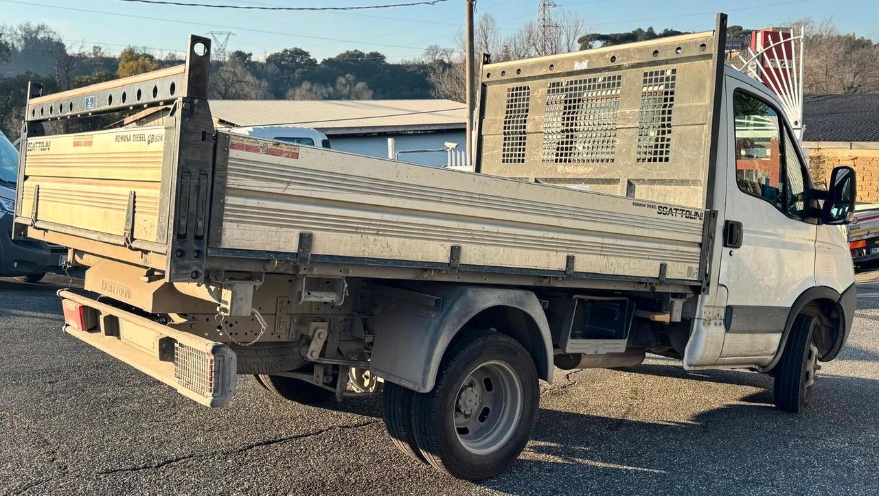 Iveco Daily 35C13 ribaltabile trilat.