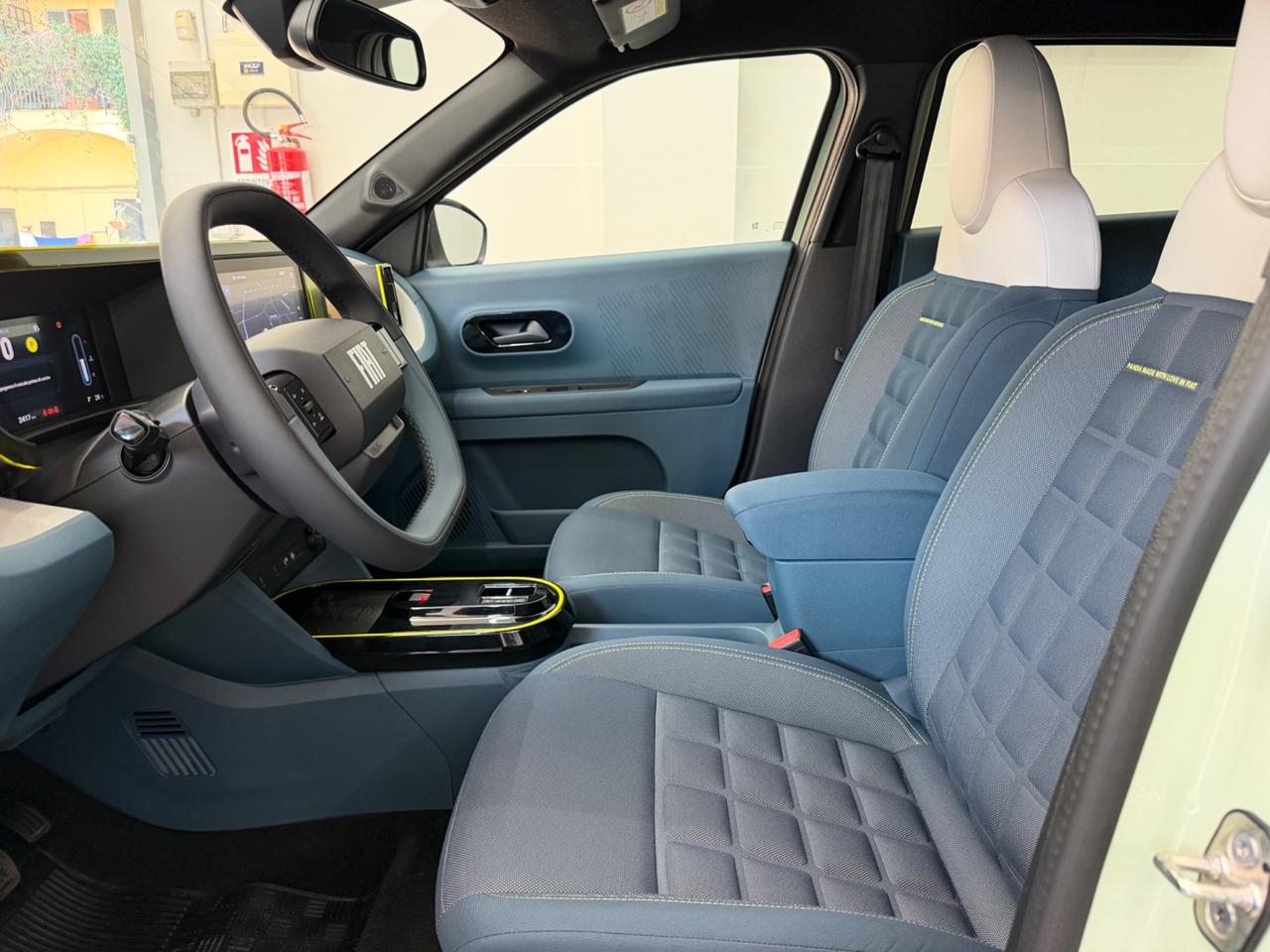 Fiat Grande Panda 1.2 Hybrid 110 CV La Prima 2025