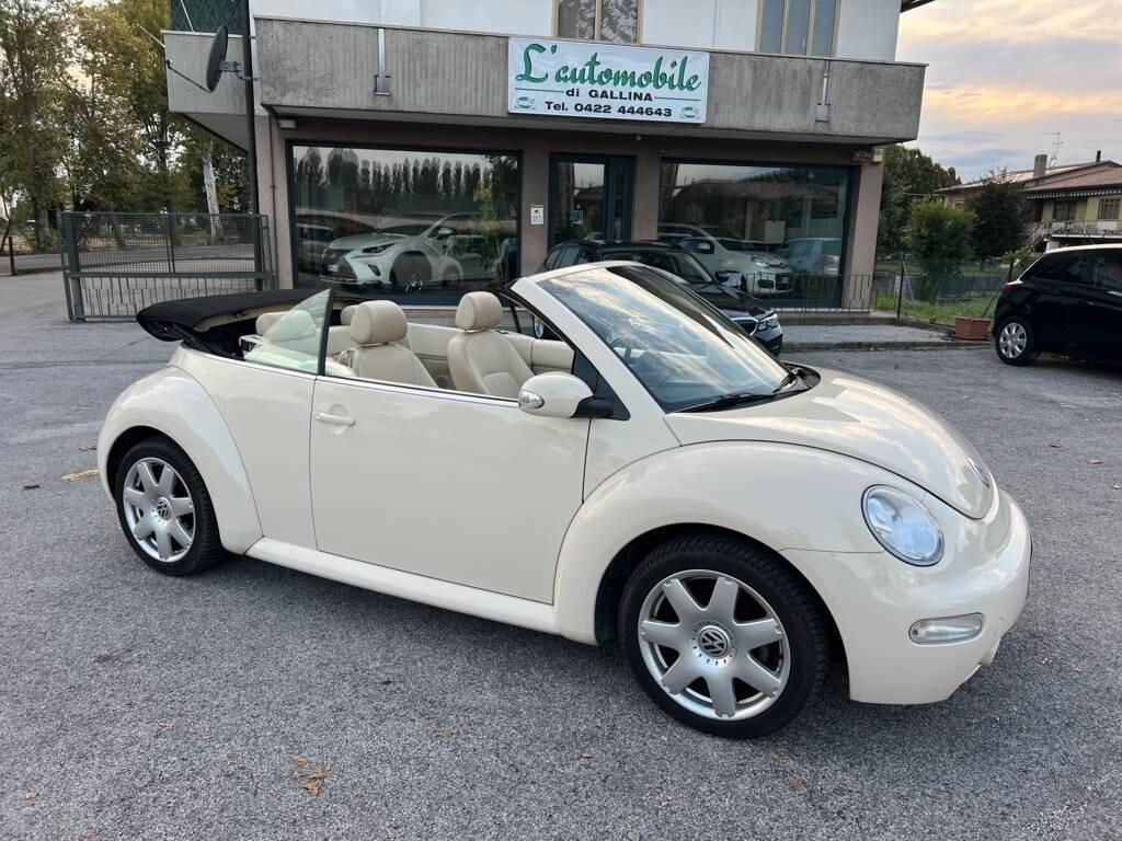 Volkswagen New Beetle 2.0 Cabrio