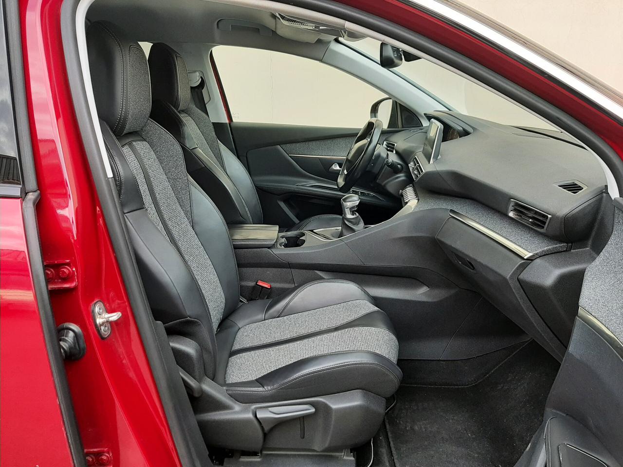 Peugeot 3008 1.5 BlueHDi 131cv Allure