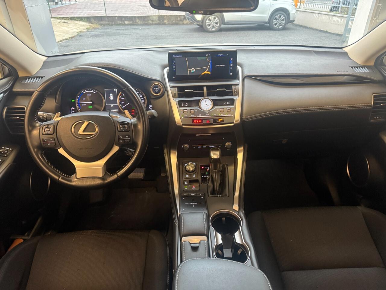 Lexus NX 300h hybrid 2.5 Business 2wd cvt