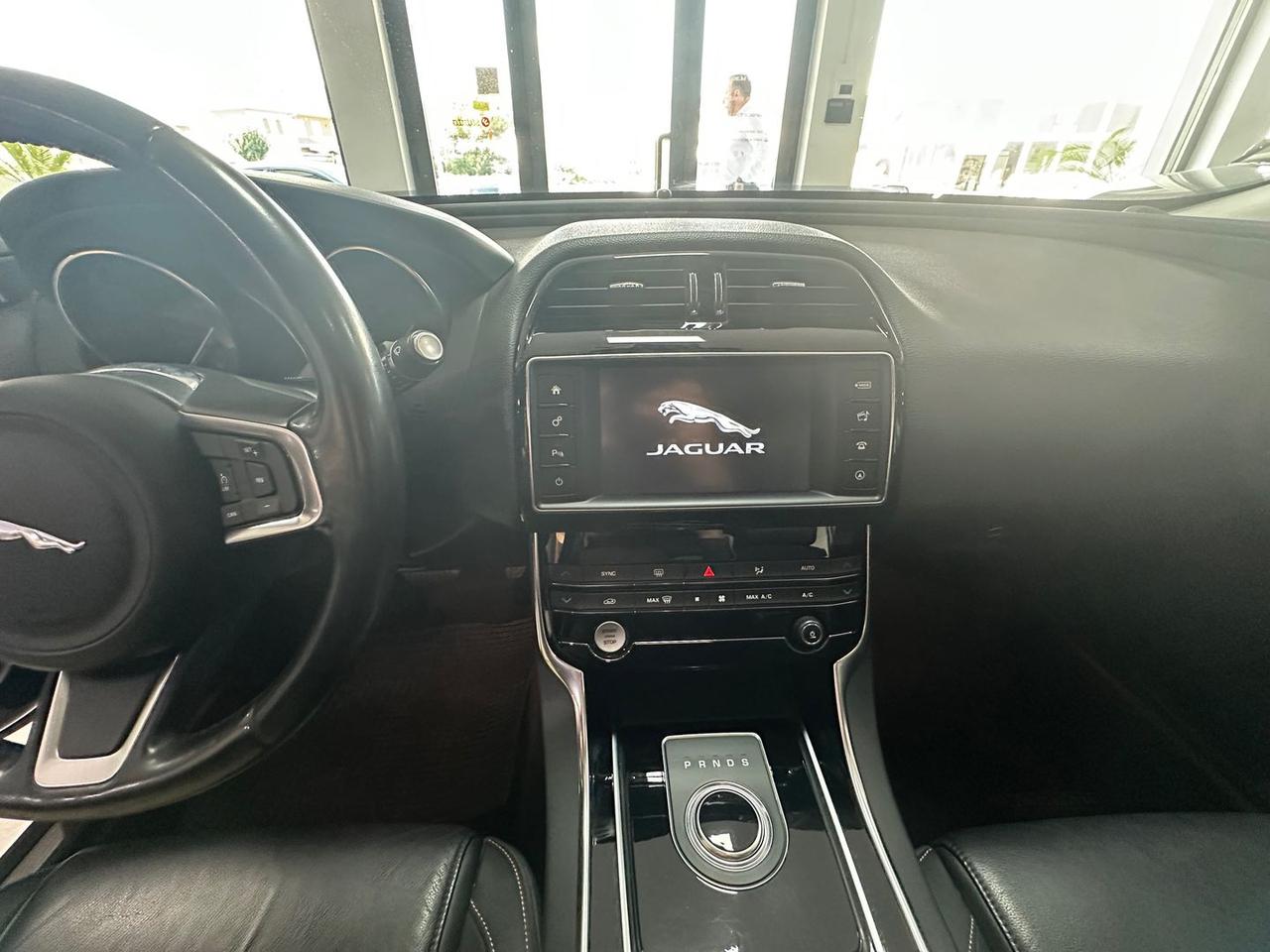 Jaguar XE Prestige Business Edition 2.0 20d #6791