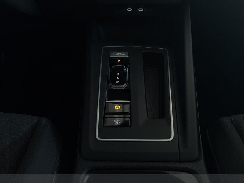 Volkswagen Golf 1.5 TSI eHybrid EDITION PLUS DSG 204 CV