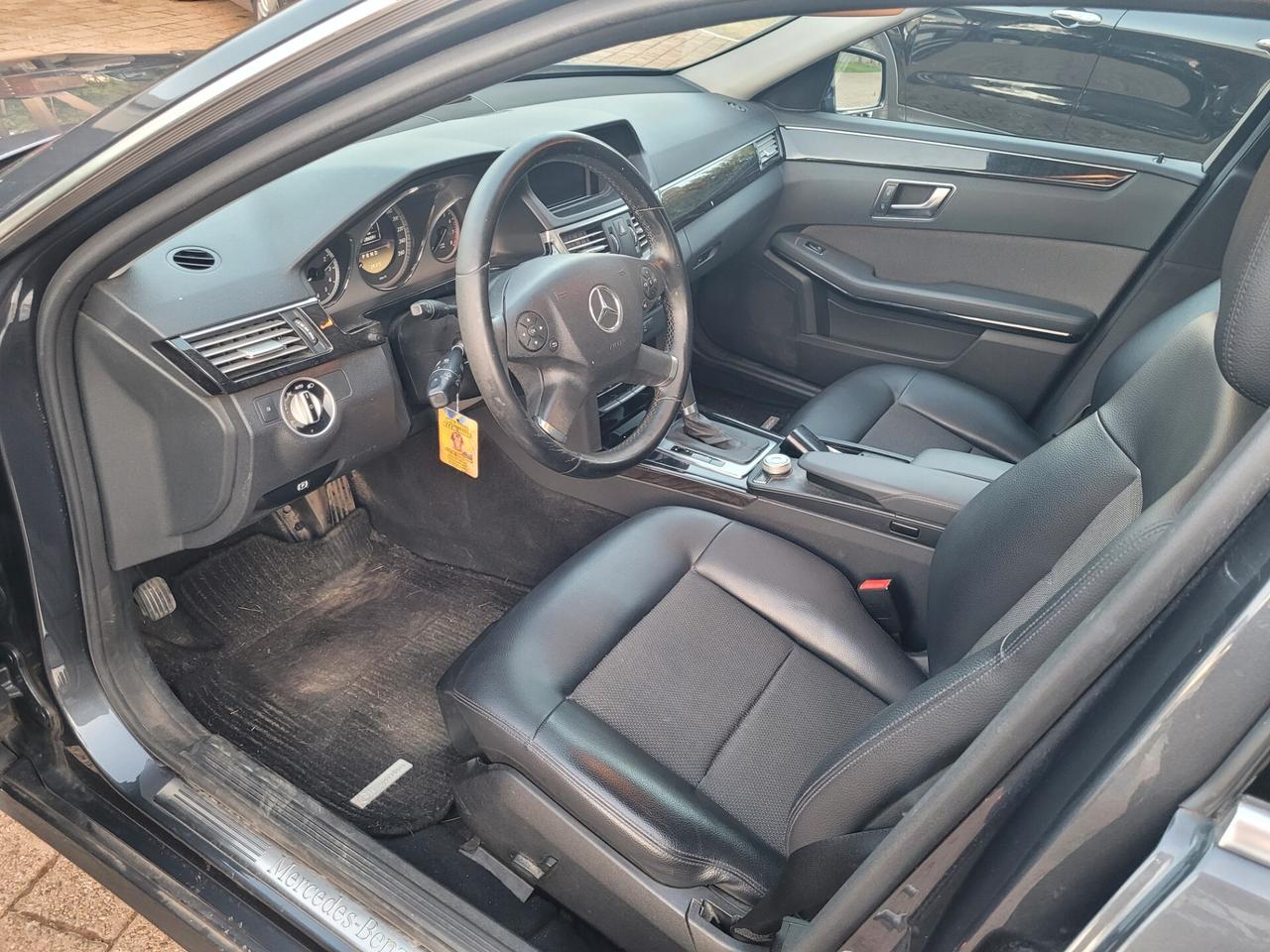 Mercedes-benz E 200 E 200 NGT BlueEFFICIENCY Avantgarde