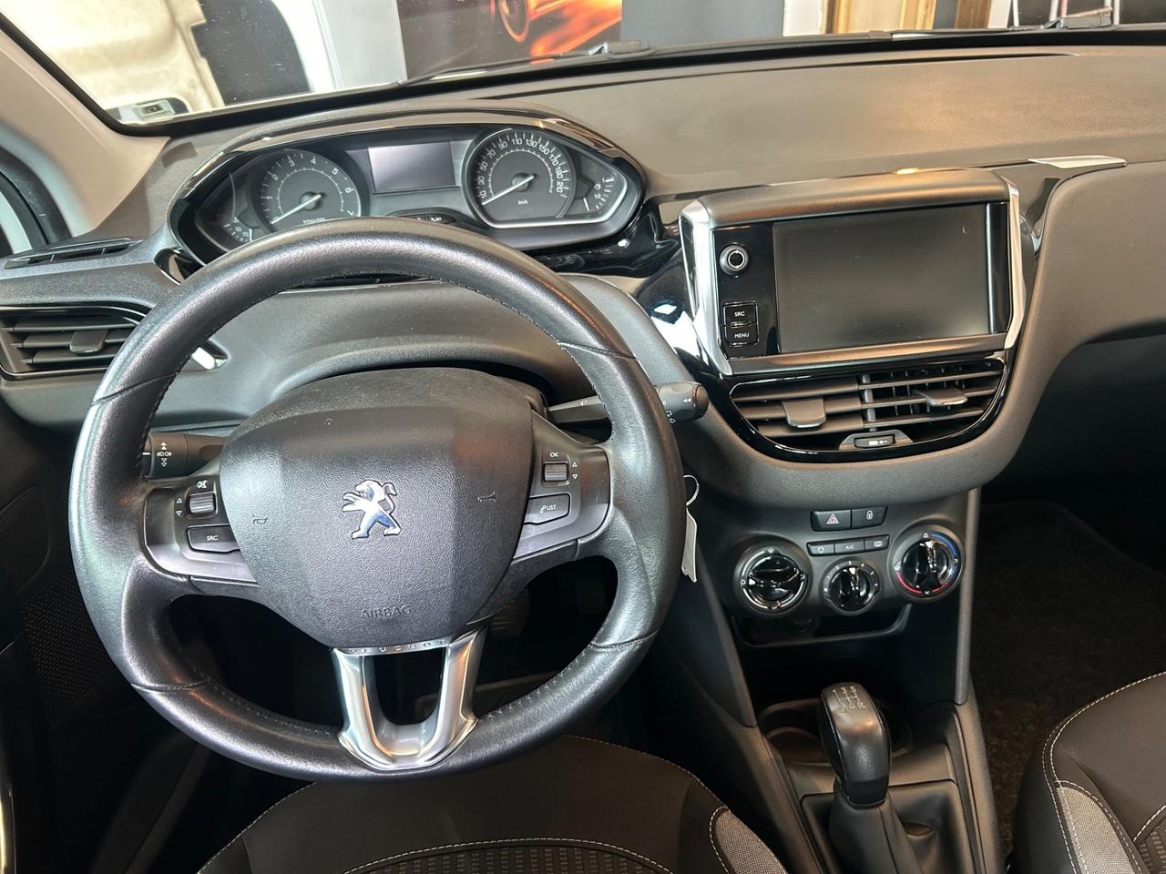 Peugeot 208 - 1.2 PureTech 82 CV 119.000 KM